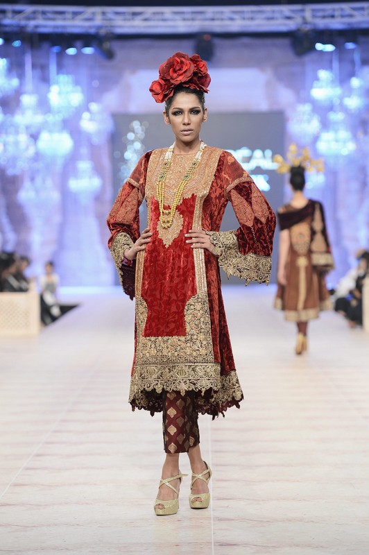 PFDC L'Oreal Paris Bridal Week 2014 Day 2 Pictures 1