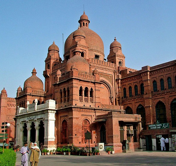 5 Famous Places To Visit In Lahore - Museum