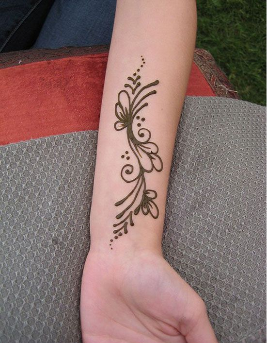 henna flower for slim look