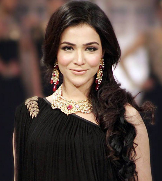 12 Most Beautiful Women Of Pakistan